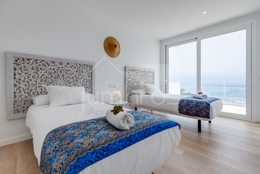 Maison neuve avec  vue mer et 3 chambres à Roses