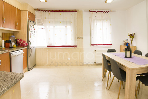 3 chambres, 127m2 + garage privé