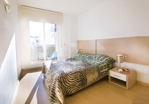 Magnifique atico 3 chambres, terrasse, piscine et parking