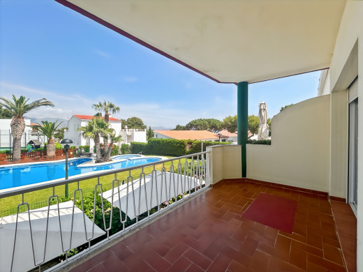 Immeuble avec licence touristique + restaurant à Llançà, Costa Brava