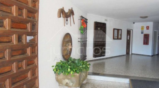 Appartement avec terrasse, en 1ere ligne mer, Empuriabrava