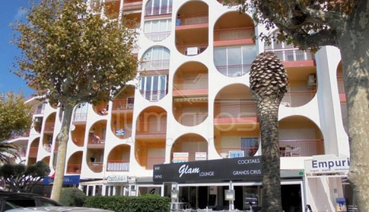 Appartement avec terrasse, en 1ere ligne mer, Empuriabrava
