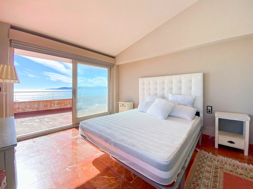 Villa de luxe avec vue panoramique sur la mer à Llançà