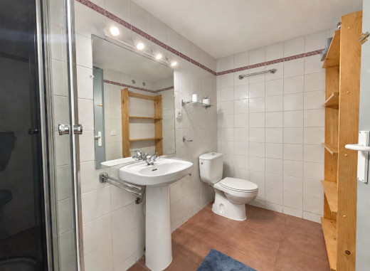 Appartement avec grande terrasse et amarre privée à Santa Margarida