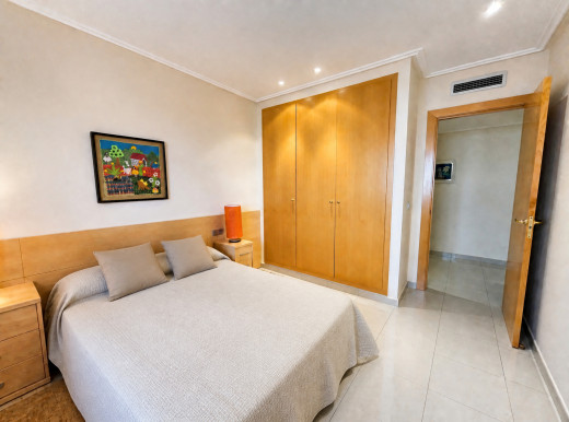 High standing beachfront flat in Canyelles