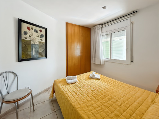 Immeuble avec licence touristique + restaurant à Llançà, Costa Brava