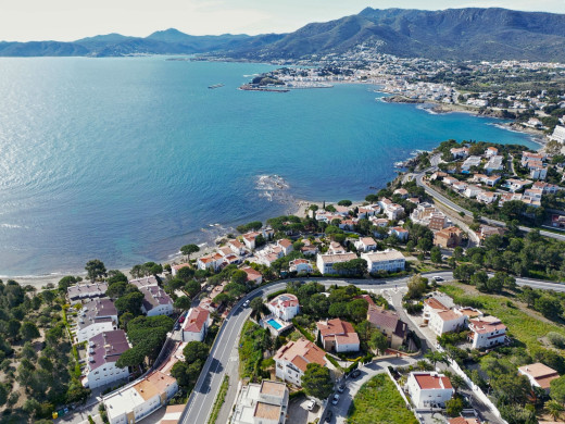Villa de luxe avec vue panoramique sur la mer à Llançà