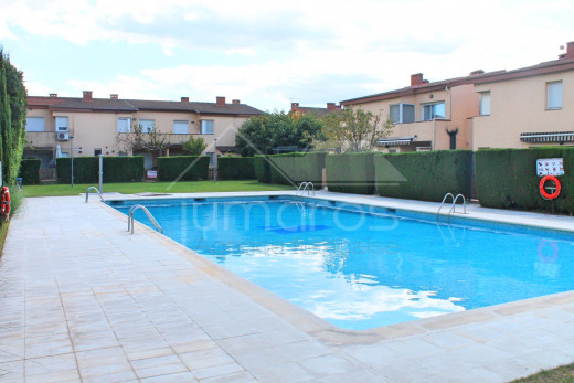 Maison, 3 chambres, amarre et piscine