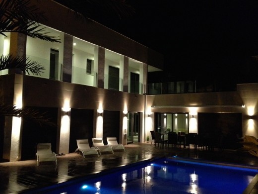 Villa de luxe, 5 chambres, 336m2, amarre voilier de 27m