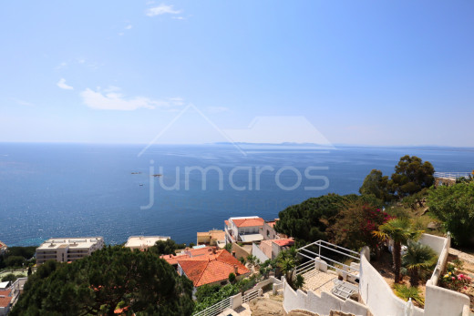 Sea view, 18m2 terrace and 2 bedrooms