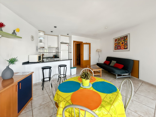 Immeuble avec licence touristique + restaurant à Llançà, Costa Brava