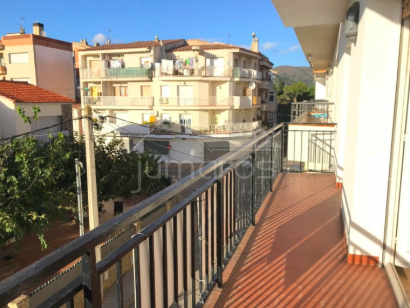 3 chambres, 81m2, proche de la plage, à négocier