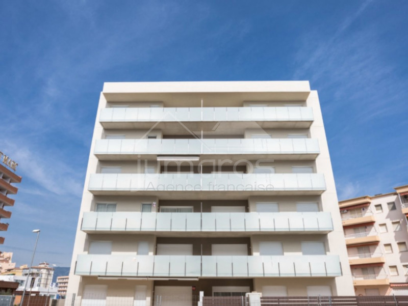 PROMOTION NEUVE : 3 chambres, 2ème étage à 200m de la plage
