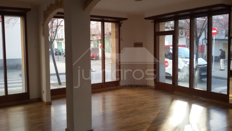 Local de 80m2 en el corazón de Roses